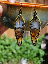 Load image into Gallery viewer, Montana Agate Earrings