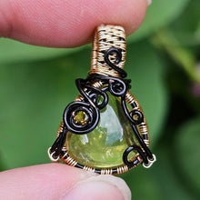 Load image into Gallery viewer, Lemon Quartz Pendant