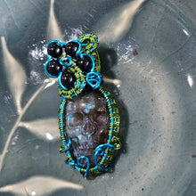 Load image into Gallery viewer, Labradorite Skull Pendant