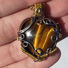 Load image into Gallery viewer, Tigers Eye Heart Pendant