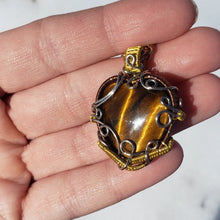 Load image into Gallery viewer, Tigers Eye Heart Pendant