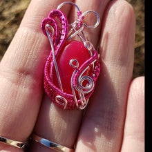 Load image into Gallery viewer, Dyed Agate Dainty Rosebud Pendant