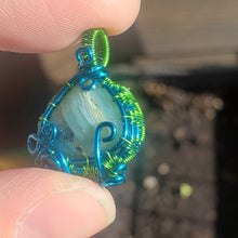 Load image into Gallery viewer, Dainty Peruvian Opal Pendant