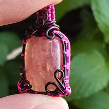 Load image into Gallery viewer, Strawberry Quartz Pendant