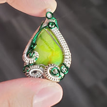 Load image into Gallery viewer, Gaspeite Pendant