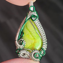 Load image into Gallery viewer, Gaspeite Pendant
