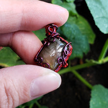 Load image into Gallery viewer, Labradorite Dainty Pendant