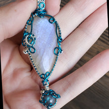 Load image into Gallery viewer, Belomorite Pendant