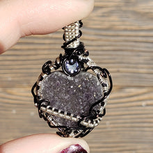 Load image into Gallery viewer, Agate Druzy Heart Pendant
