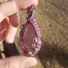 Load image into Gallery viewer, Rose Quartz Heady Pendant