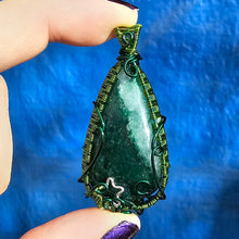 Load image into Gallery viewer, Green Aventurine Pendant
