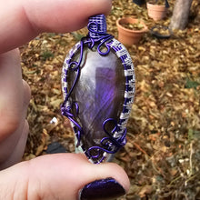 Load image into Gallery viewer, Purple Labradorite Pendant
