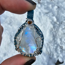 Load image into Gallery viewer, Rainbow Moonstone Pendant
