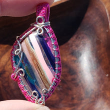 Load image into Gallery viewer, Surfite Pendant
