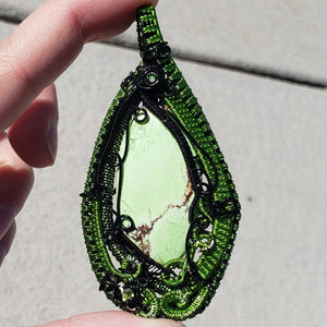 Citron Chrysoprase Heady Pendant