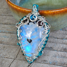 Load image into Gallery viewer, Moonstone Pendant
