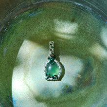 Load image into Gallery viewer, Dainty Gemma Green Serpentine Pendant
