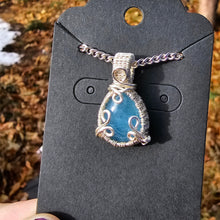 Load image into Gallery viewer, Aquamarine Dainty Pendant
