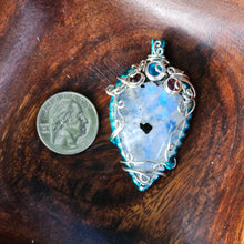 Load image into Gallery viewer, Moonstone Pendant
