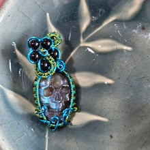 Load image into Gallery viewer, Labradorite Skull Pendant
