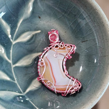 Load image into Gallery viewer, Agate Moon Pendant
