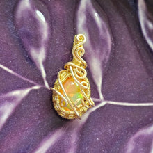 Load image into Gallery viewer, Dainty Ethiopian Welo Opal Pendant

