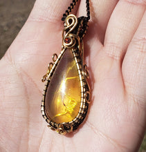 Load image into Gallery viewer, Beach Glass Amber Honeycomb Pendant
