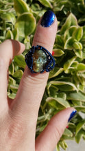 Load and play video in Gallery viewer, Labradorite Skull Ring Size 6
