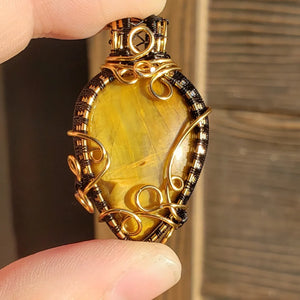 Nellite Pendant