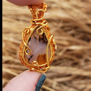 Dainty Montana Agate Pendant