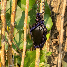 Load image into Gallery viewer, Onyx Coffin Pendant
