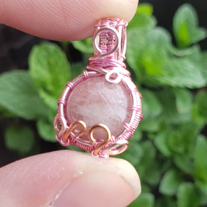 Dainty Morganite Pendant