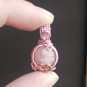 Dainty Morganite Pendant