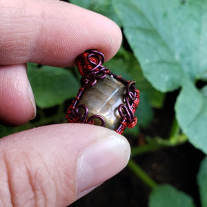 Labradorite Dainty Pendant