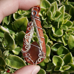 Sunstone Heady Pendant