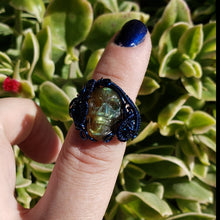 Load image into Gallery viewer, Labradorite Skull Ring Size 6
