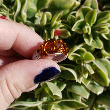 Load image into Gallery viewer, Orange Kyanite Ring
