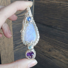 Load image into Gallery viewer, Belomortie Moonstone Heady Pendant
